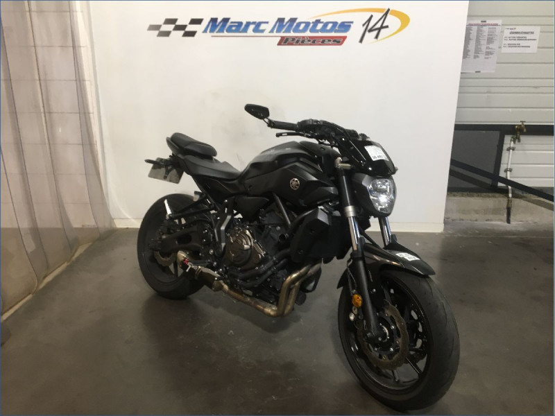 YAMAHA MT07 