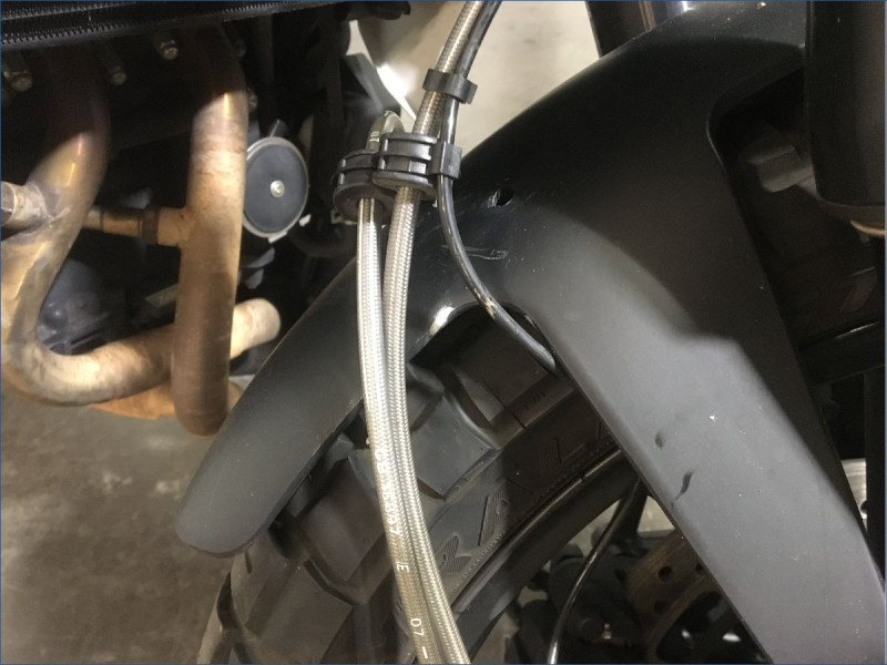 MOTO MORINI 650 X-CAPE 