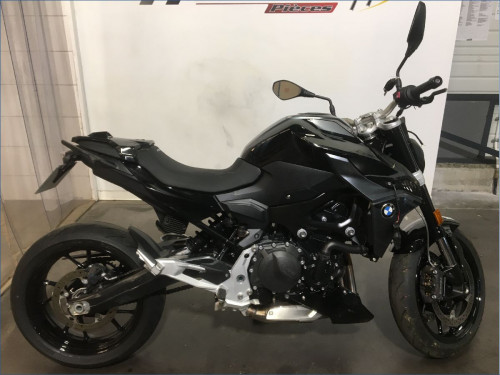 BMW F900R TRIPLE BLACK