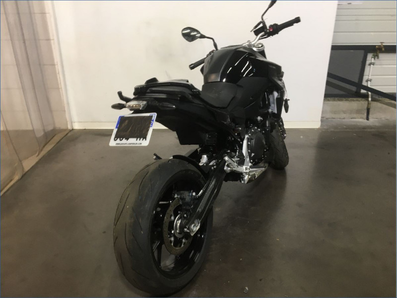 BMW F900R TRIPLE BLACK
