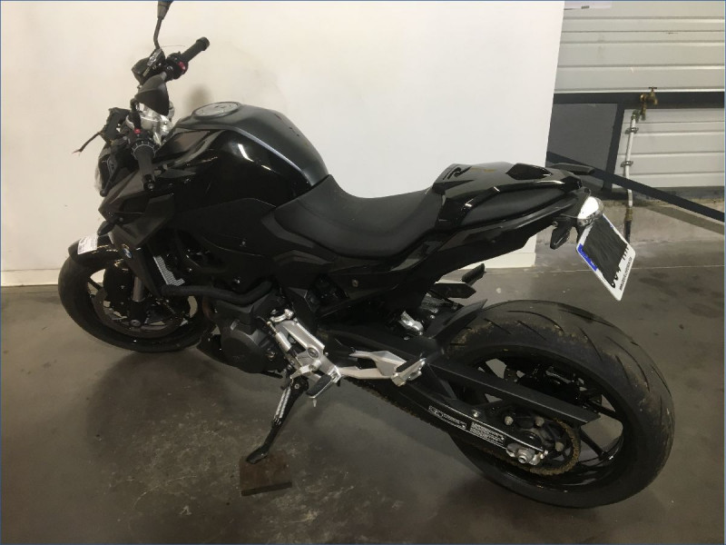 BMW F900R TRIPLE BLACK