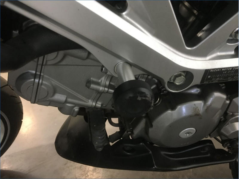 SUZUKI 650 SV S