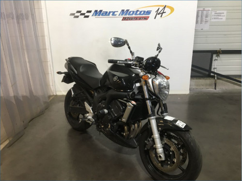 YAMAHA FZ6 