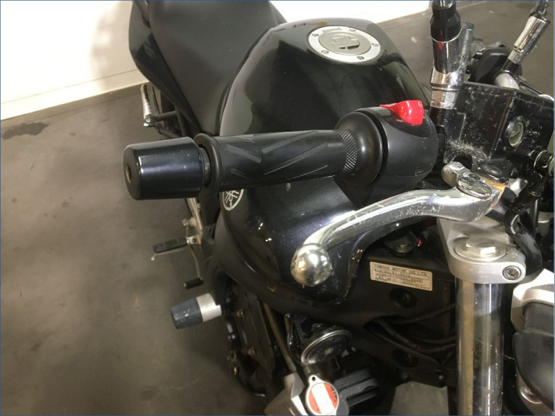 YAMAHA FZ6 