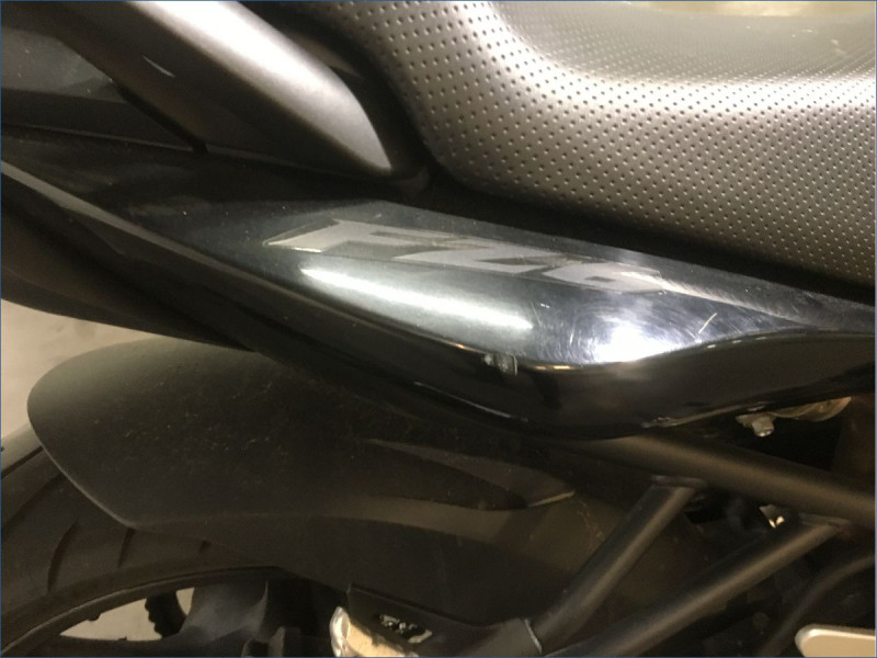 YAMAHA FZ6 