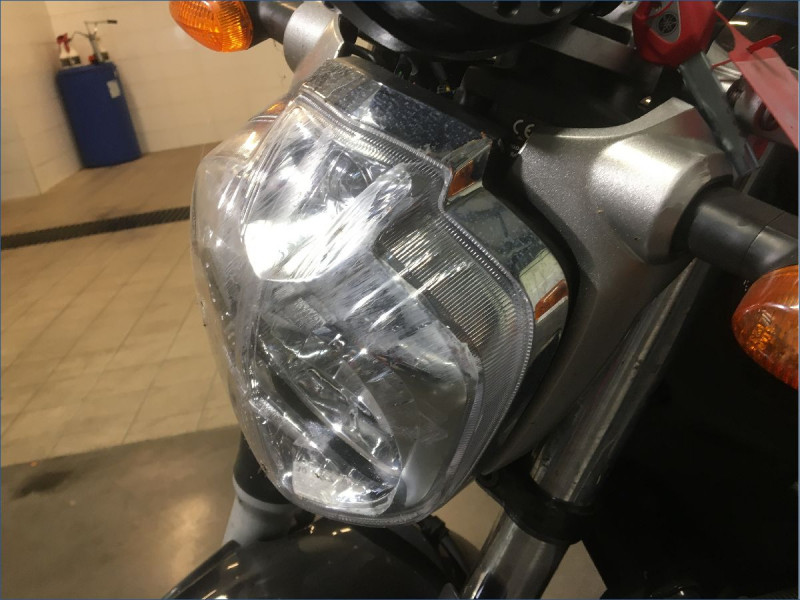 YAMAHA FZ6 