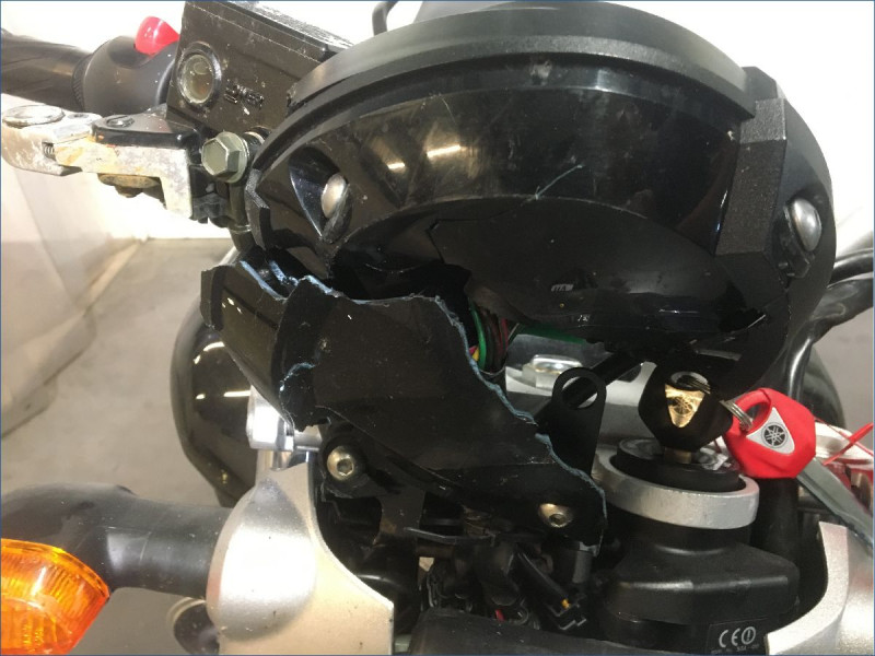 YAMAHA FZ6 
