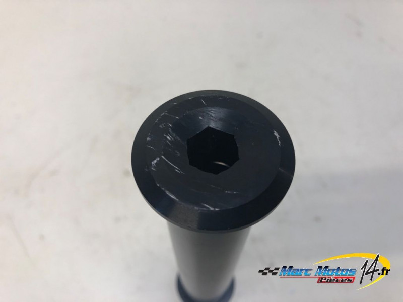 AXE DE ROUE AVANT KTM 1390 SUPERDUKE R 2024