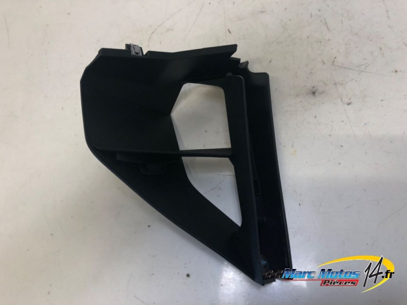 ECOPE DE RADIATEUR DROITE KTM 1390 SUPERDUKE R 2024