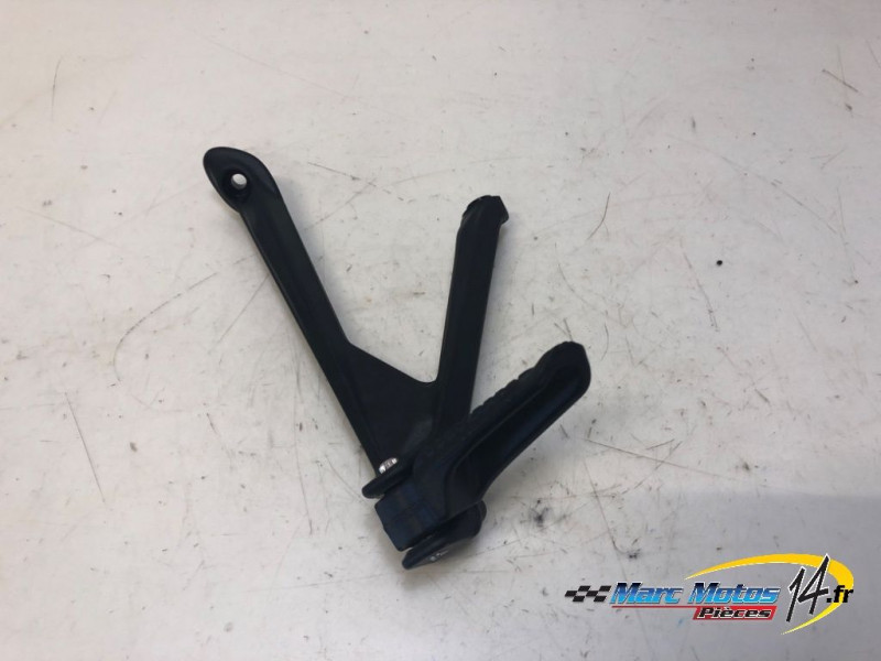 PLATINE ARRIERE GAUCHE KTM 1390 SUPERDUKE R 2024