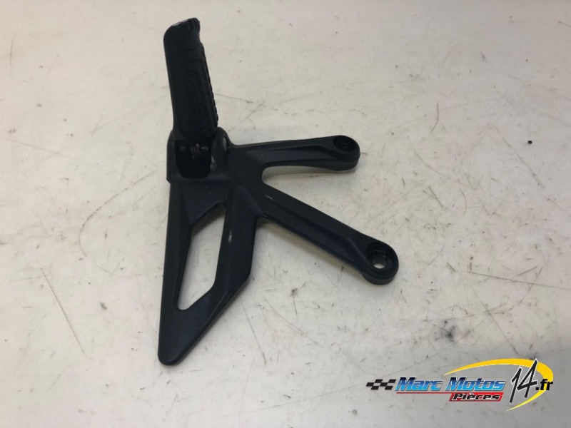 PLATINE AVANT GAUCHE KTM 1390 SUPERDUKE R 2024