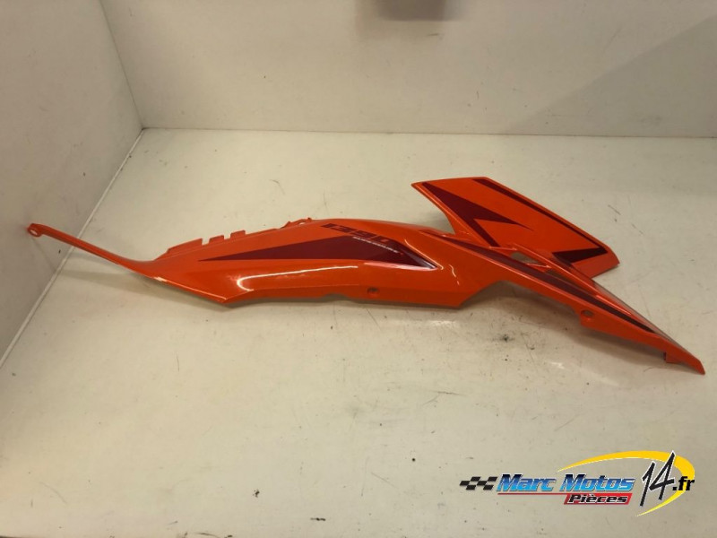 CACHE LATERAL DROIT KTM 1390 SUPERDUKE R 2024