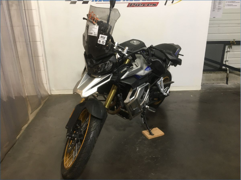VOGE 900 DSX 