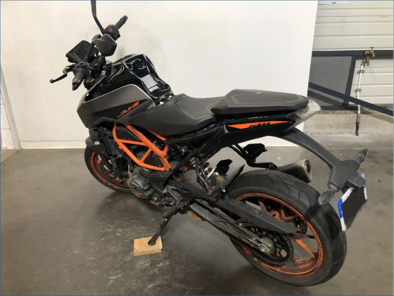 KTM 390 DUKE 