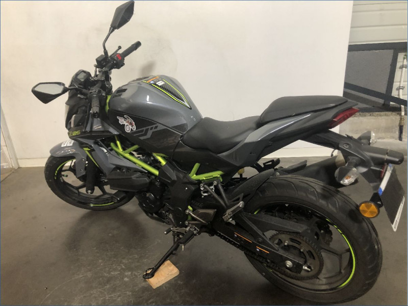 KAWASAKI Z125 