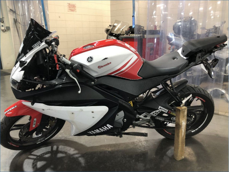 YAMAHA 125 YZF R 
