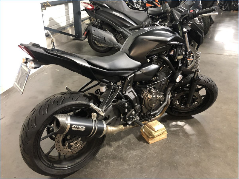 YAMAHA MT07 