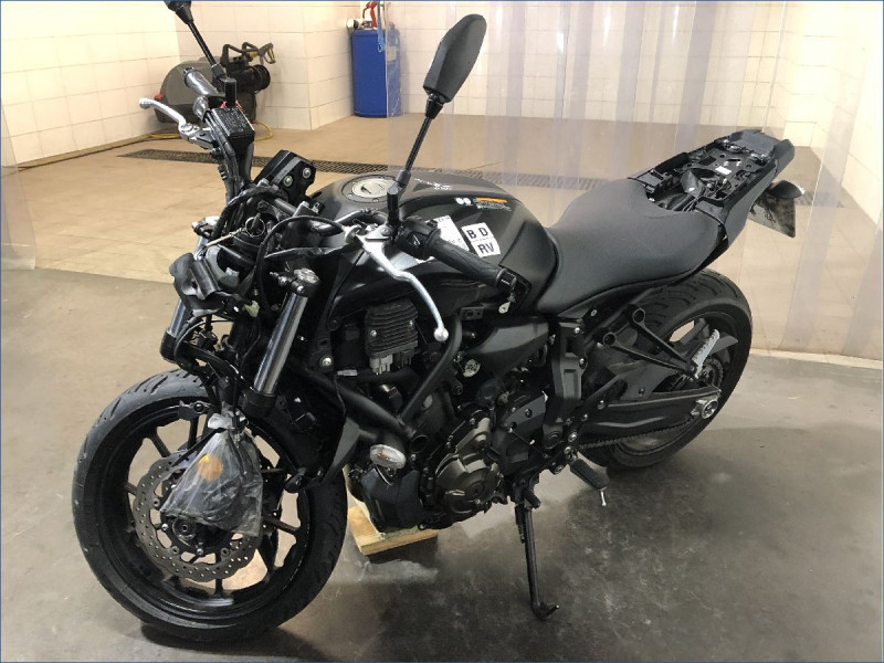 YAMAHA MT07 