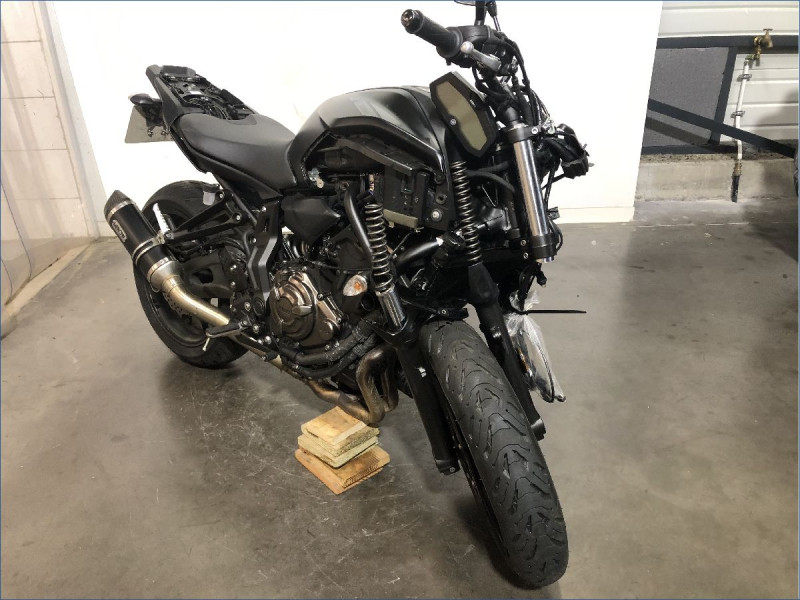 YAMAHA MT07 