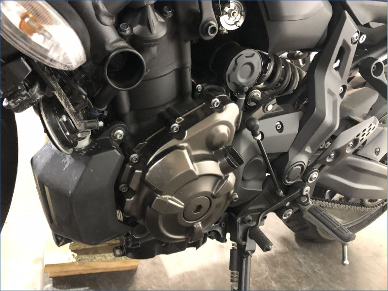 YAMAHA MT07 