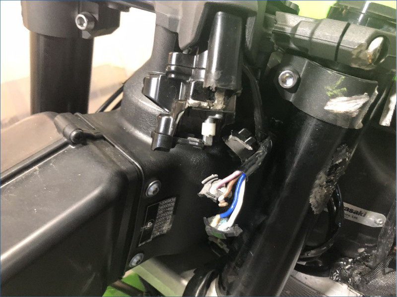 KAWASAKI ZX6R 636 