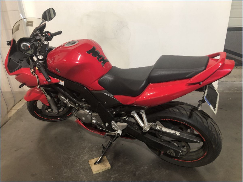 SUZUKI 650 SV S