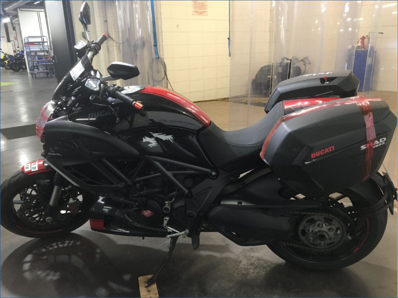 DUCATI 1200 DIAVEL 