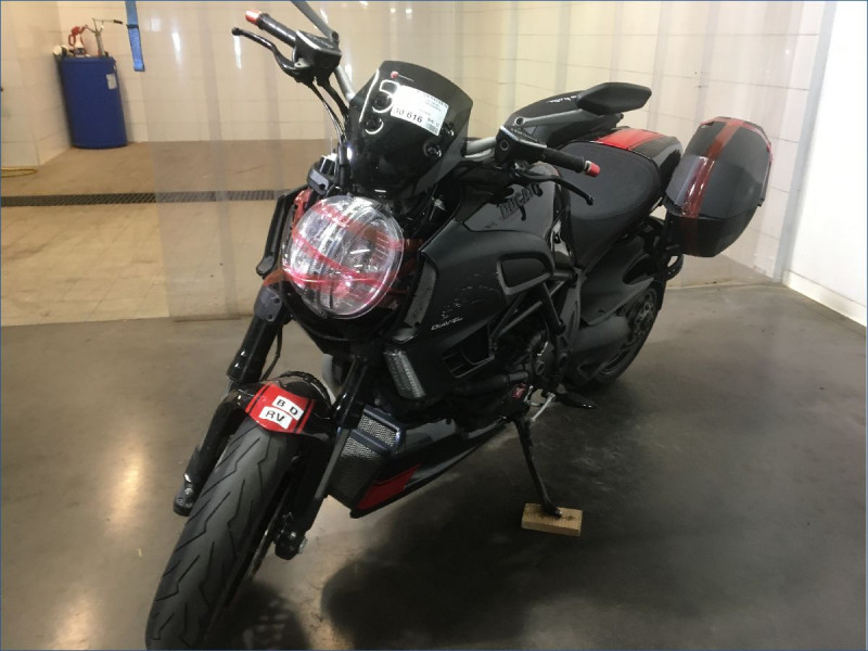 DUCATI 1200 DIAVEL 