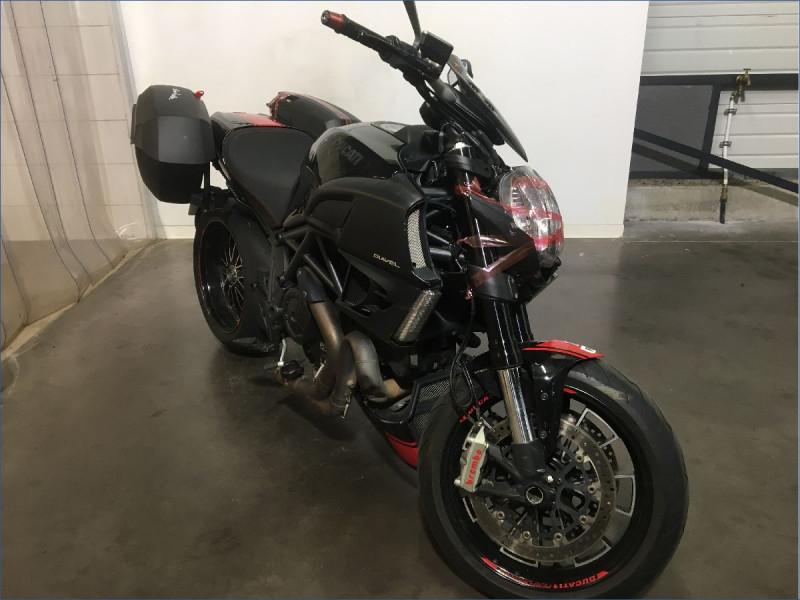 DUCATI 1200 DIAVEL 