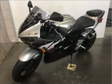 YAMAHA R6 