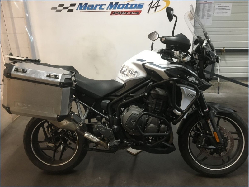 TRIUMPH 1200 TIGER 