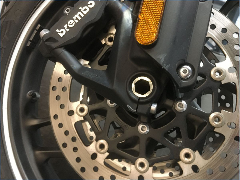 TRIUMPH 1200 TIGER 