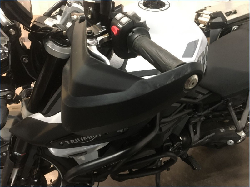 TRIUMPH 1200 TIGER 