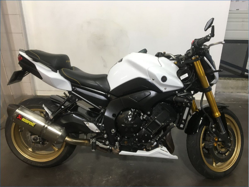 YAMAHA FZ8 