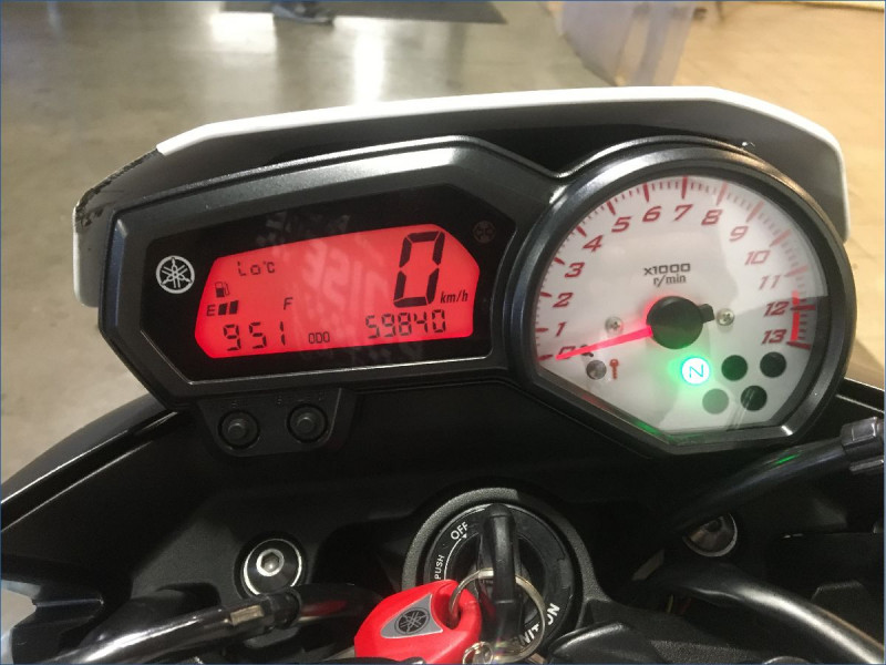 YAMAHA FZ8 