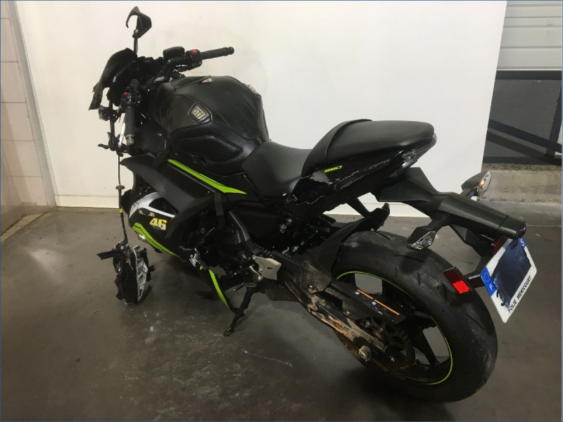 KAWASAKI 650 NINJA 