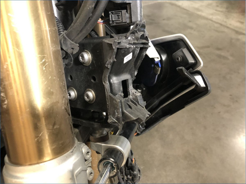 BMW F900GS 