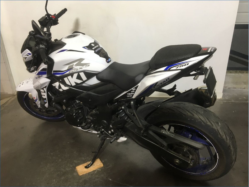 SUZUKI 750 GSX-S 