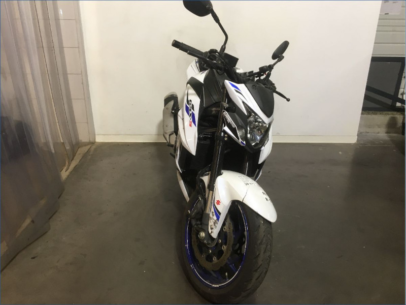 SUZUKI 750 GSX-S 