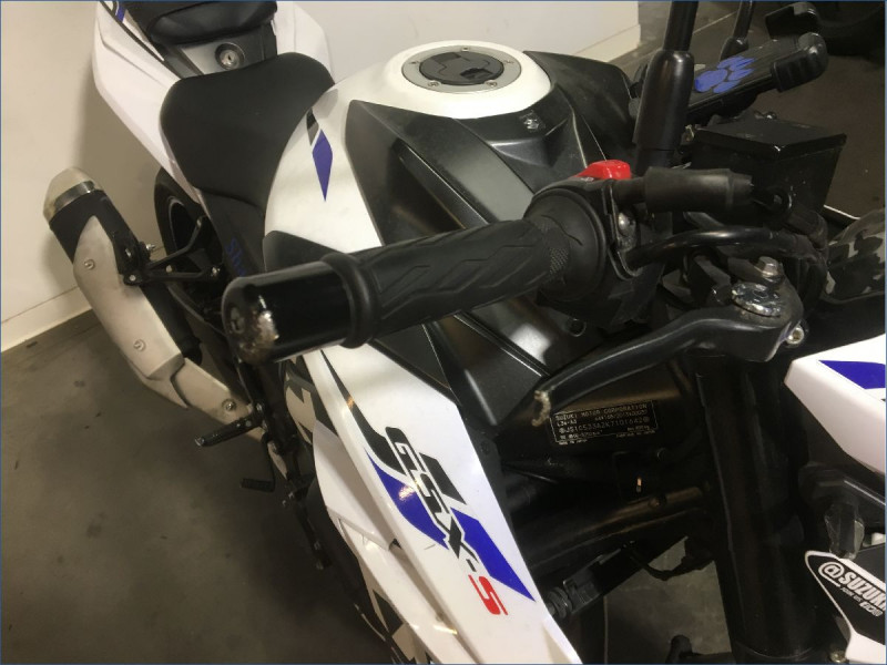 SUZUKI 750 GSX-S 