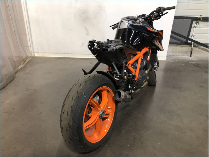 KTM 1290 SUPERDUKE R