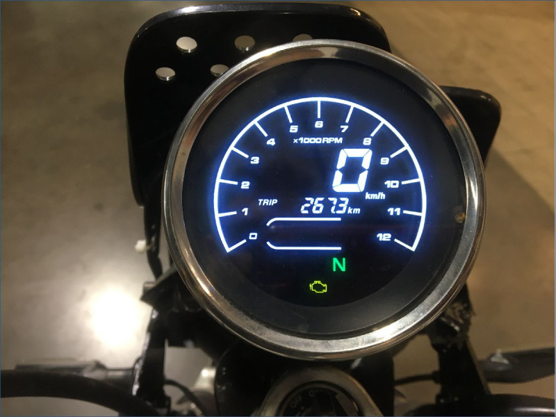 SUZUKI 650 SV N