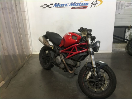 DUCATI 796 MONSTER 