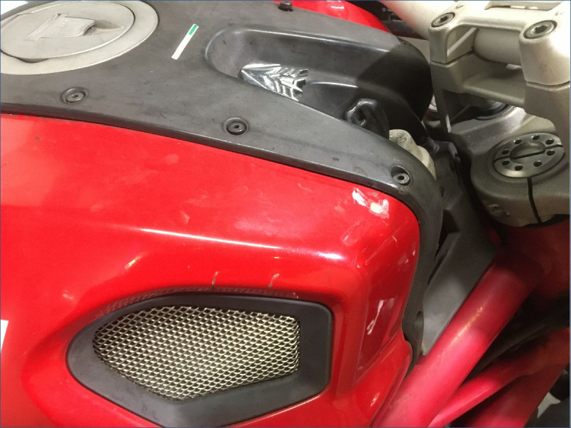 DUCATI 796 MONSTER 