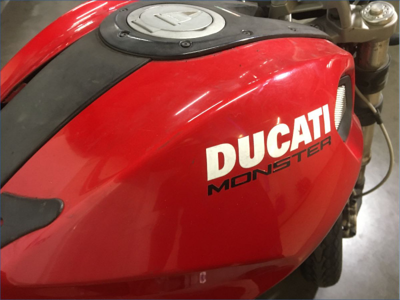 DUCATI 796 MONSTER 