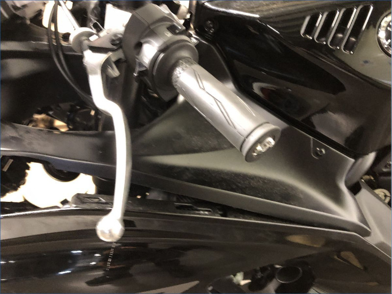 YAMAHA R7 