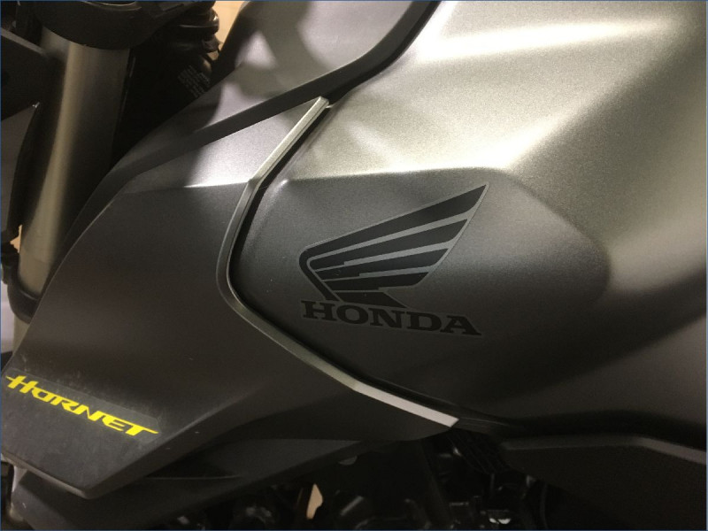 HONDA 750 HORNET 