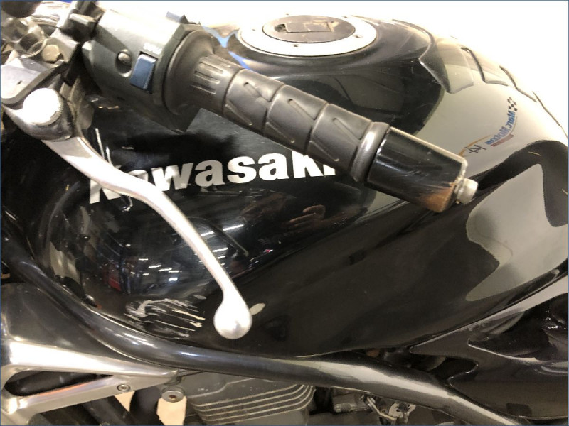 KAWASAKI ER5 