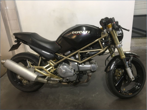 DUCATI 600 MONSTER 