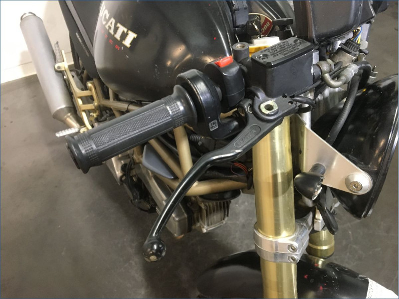 DUCATI 600 MONSTER 